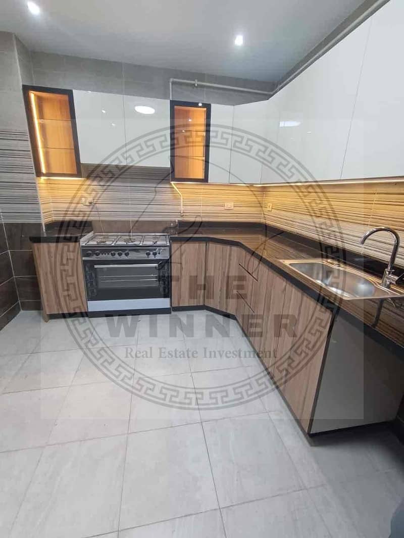 11 6382f040-72a4-4a4a-b2a9-1564a9cc0f71. jpg