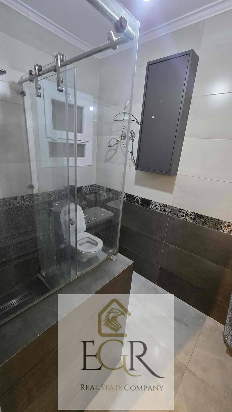 3 e62de644-d9df-4b4f-9fef-85d9fa77df34. jpg