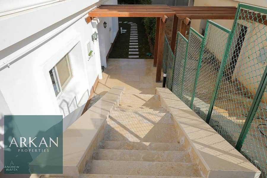 4 54d4f632-7b98-4641-8f03-0f8b7fce4f83. jpg