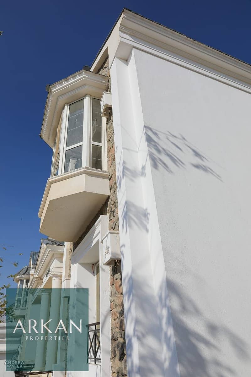 24 15789771-45a3-474c-9e13-2f4b3eb8b75f. jpg