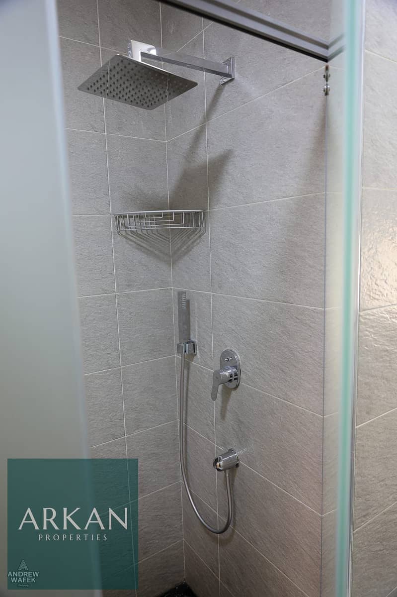 29 b63899cf-71fe-4c6d-9d82-e62a9836fb5b. jpg