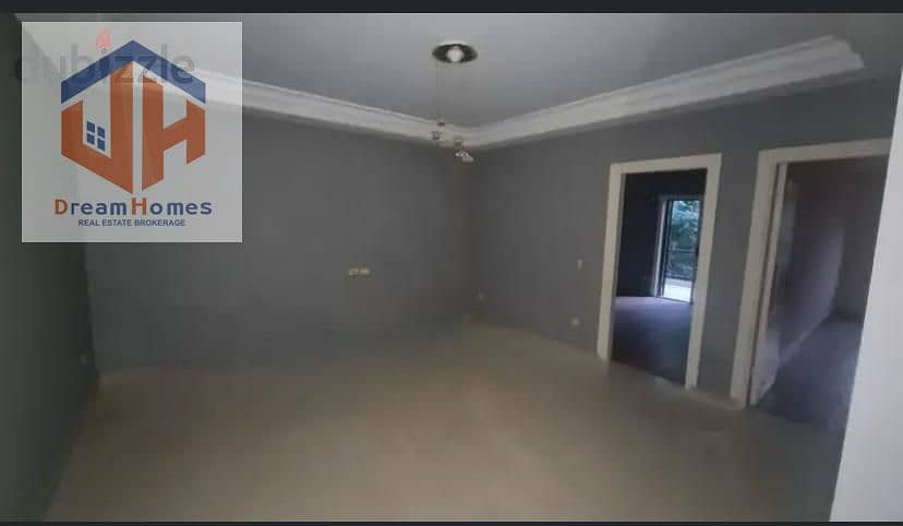 12 99679b44-fe83-407c-945b-f7805f12f045. jpg