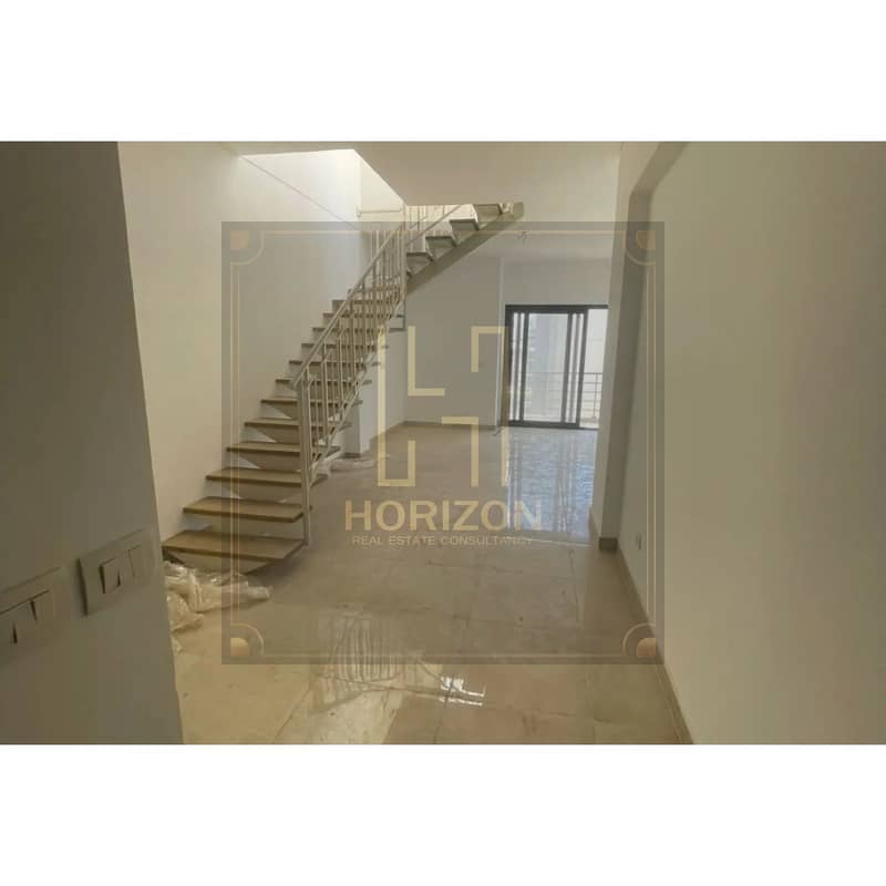 6 8242946-5647ao. jpg