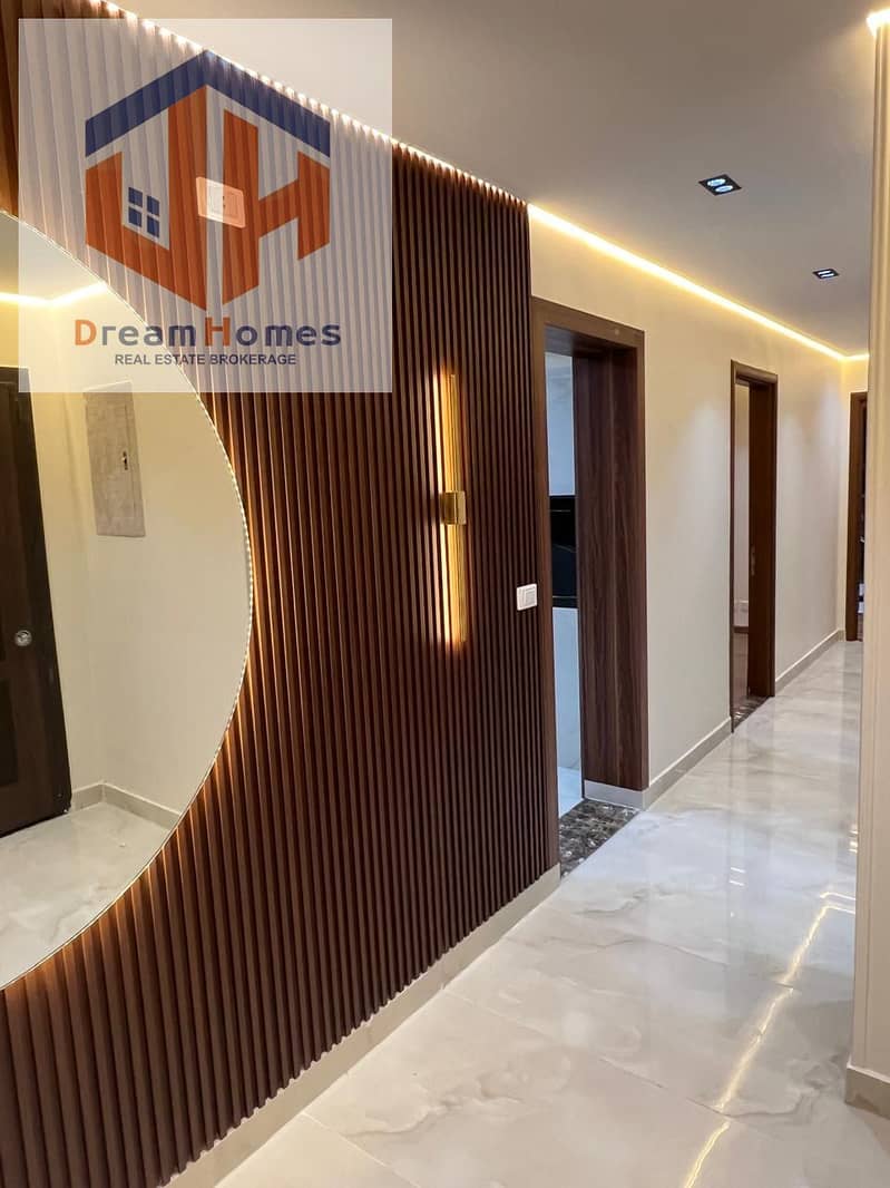 5 721de4e7-975b-4a9d-aba5-ae943b2f4d80. jpg