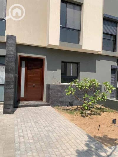 تاون هاوس 4 غرف نوم للبيع في مدينة الشروق، القاهرة - 74f68fe2-4c37-47ae-9715-eeeba2ea4067. jpg