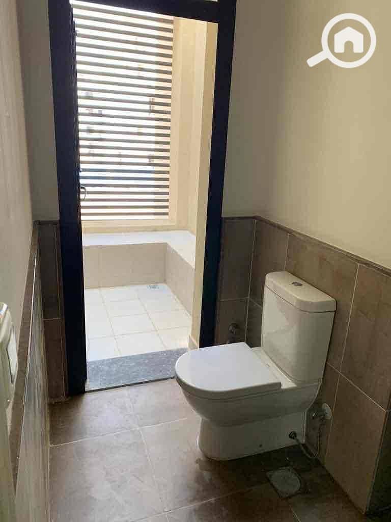 5 98121b72-ccb7-4d36-be41-f87a10a8af40. jpg