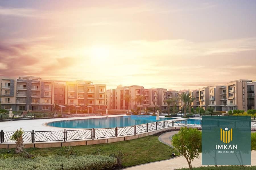 7 View Pool And Building 0. jpg