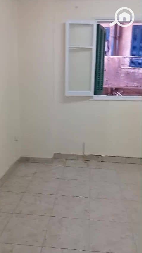 4 WhatsApp Video 2025-11-12 at 18.49. 55_6d2bdb5b_000028. jpg