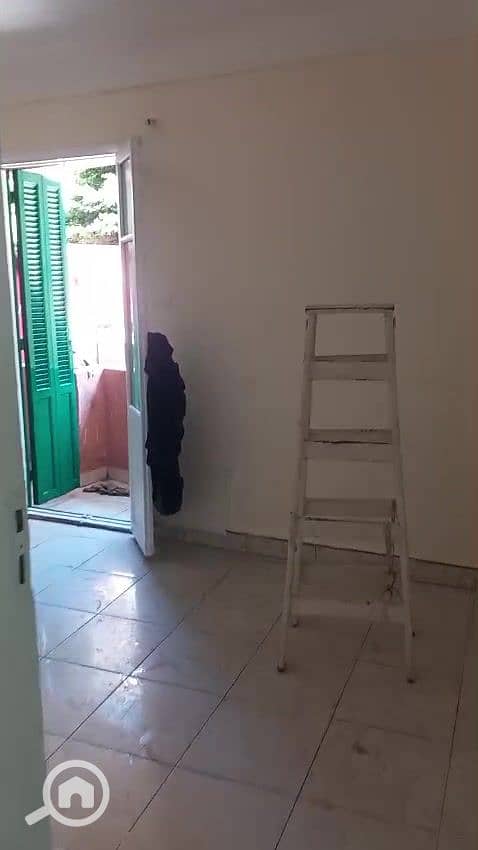 11 WhatsApp Video 2025-11-12 at 18.49. 55_6d2bdb5b_000055. jpg