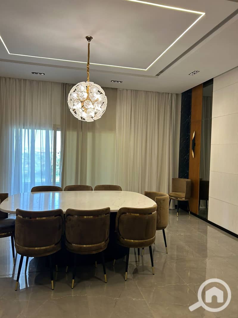 9 N12.20 Swan Lake (7). jpeg