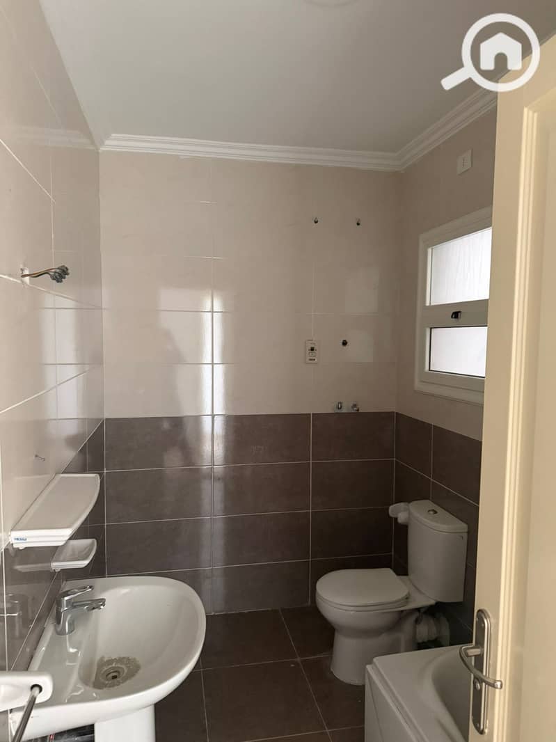 11 WhatsApp Image 2025-10-31 at 06.04. 18_ca60e277. jpg