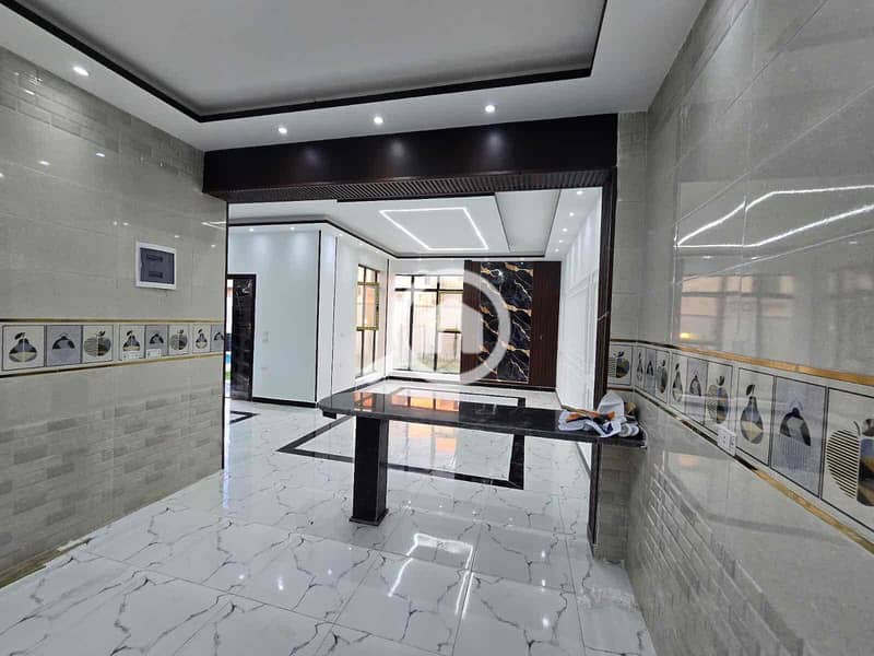 8 fcfeb8ad-e985-4740-b79b-4a3349499829. jpg