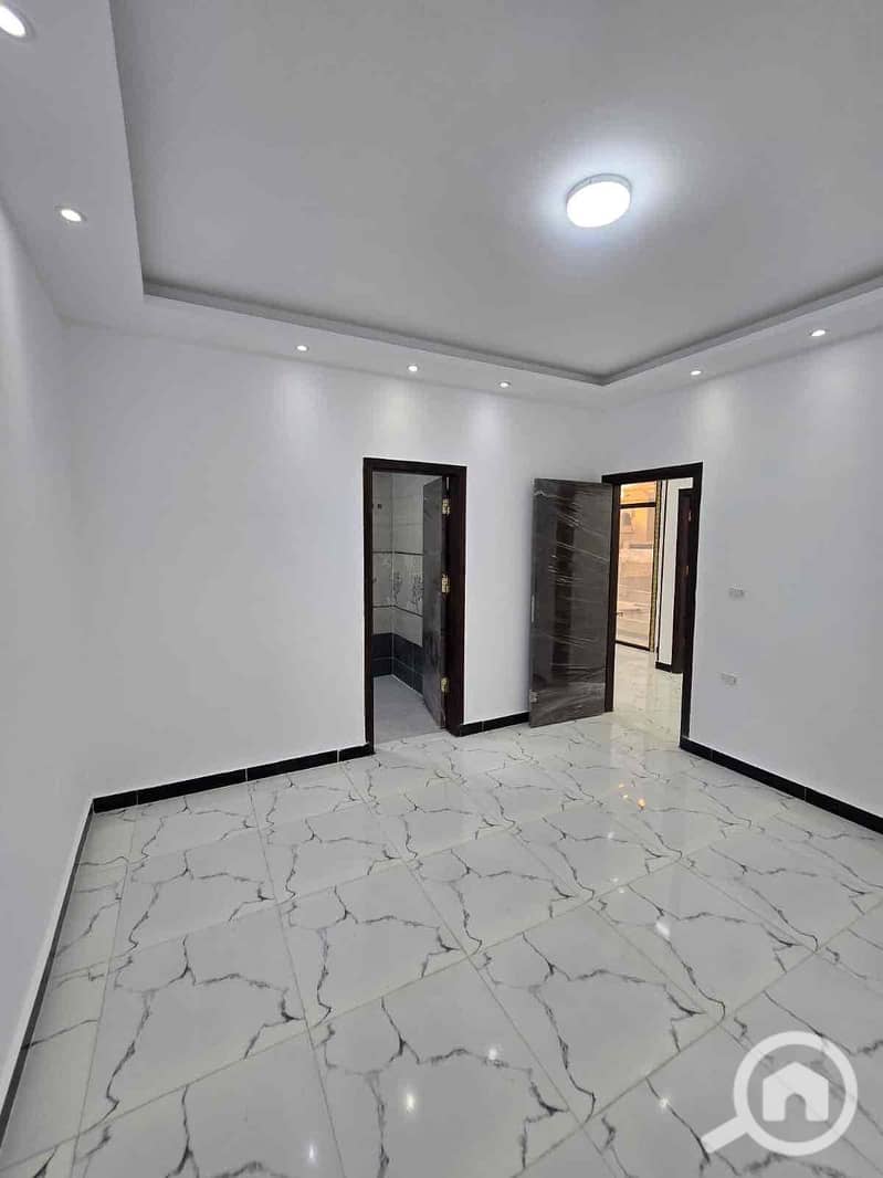 12 00c214af-376a-4b3d-984b-fdeb4a6ef339. jpg