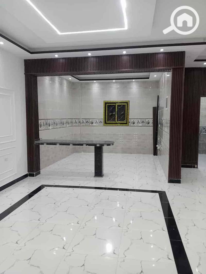 19 d0b44749-b24d-44ee-bdd6-f6cc7048cfdb. jpg