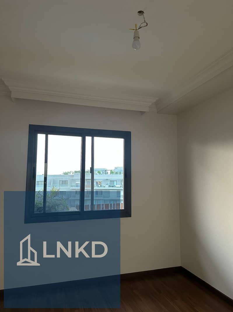 4 5a84bbf6-b6af-4755-8544-3a955fd9979d. jpg