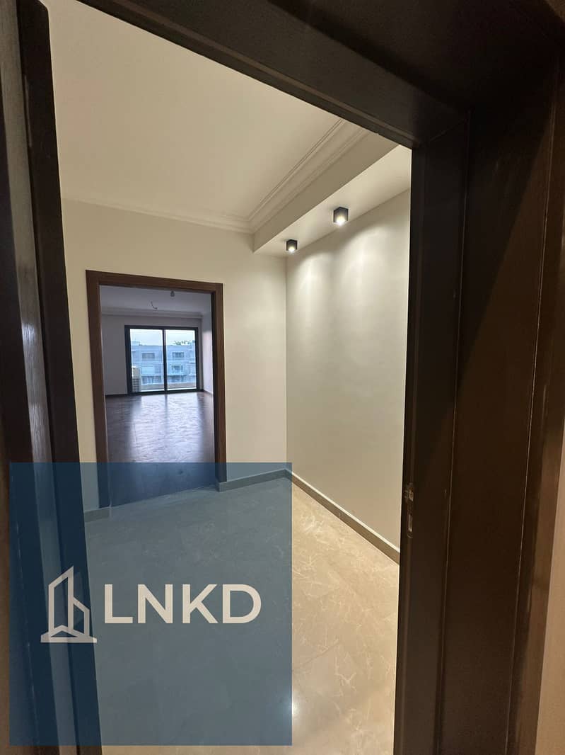 5 5f29f3b0-f8fc-45a5-b916-4bd716038264. jpg