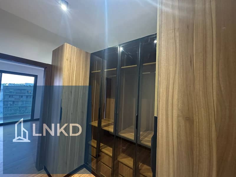 10 67b38fde-abf9-4ef8-a456-e3e546762486. jpg