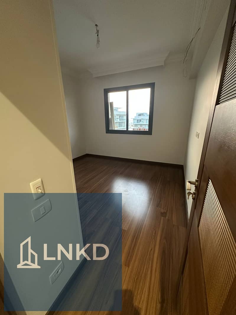 15 0477b563-2343-49a3-97cc-04e9dd19aaa8. jpg