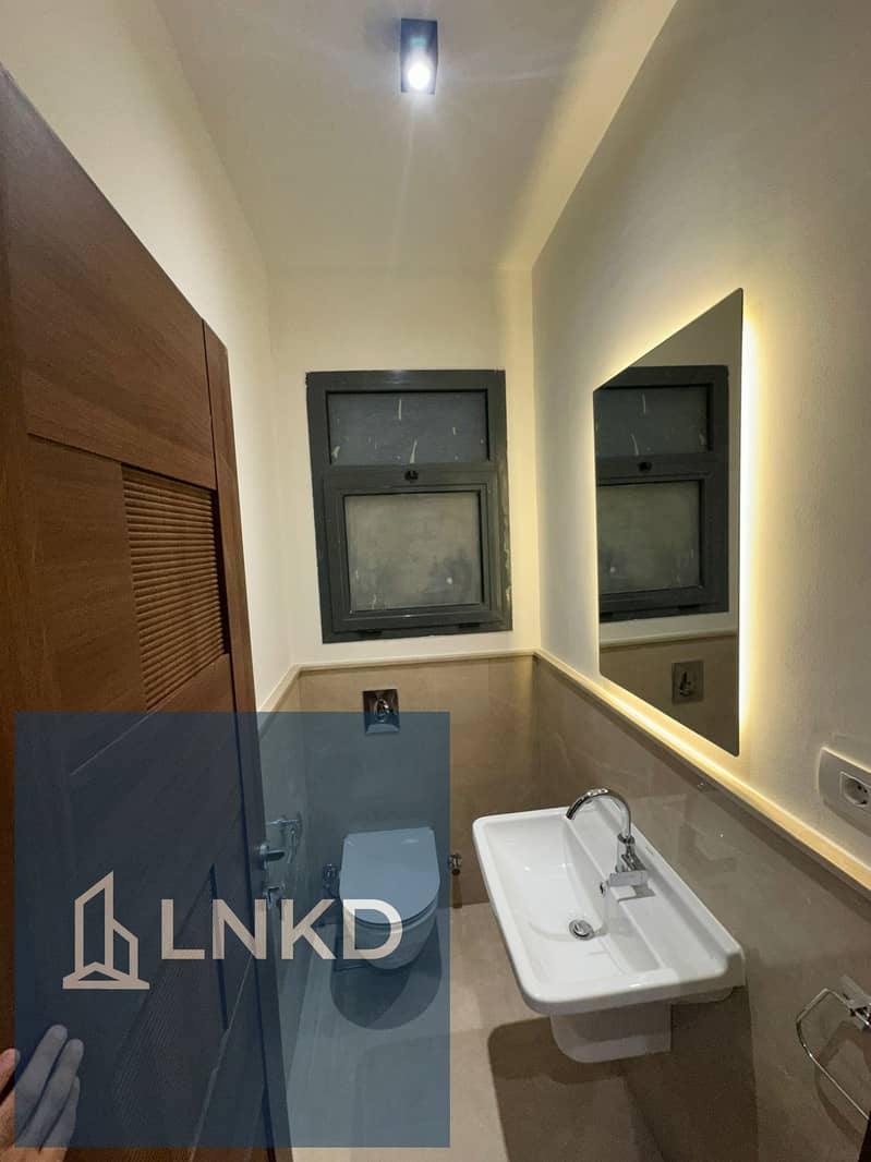 20 524767f4-2e07-4736-9cb4-224b92a83573. jpg