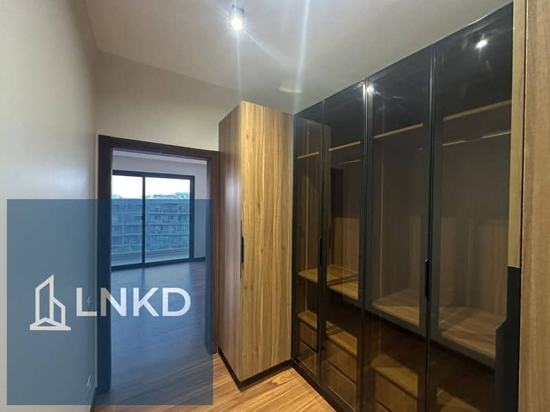 22 ad542786-ea7d-4606-867d-4f18121f9bbd. jpg