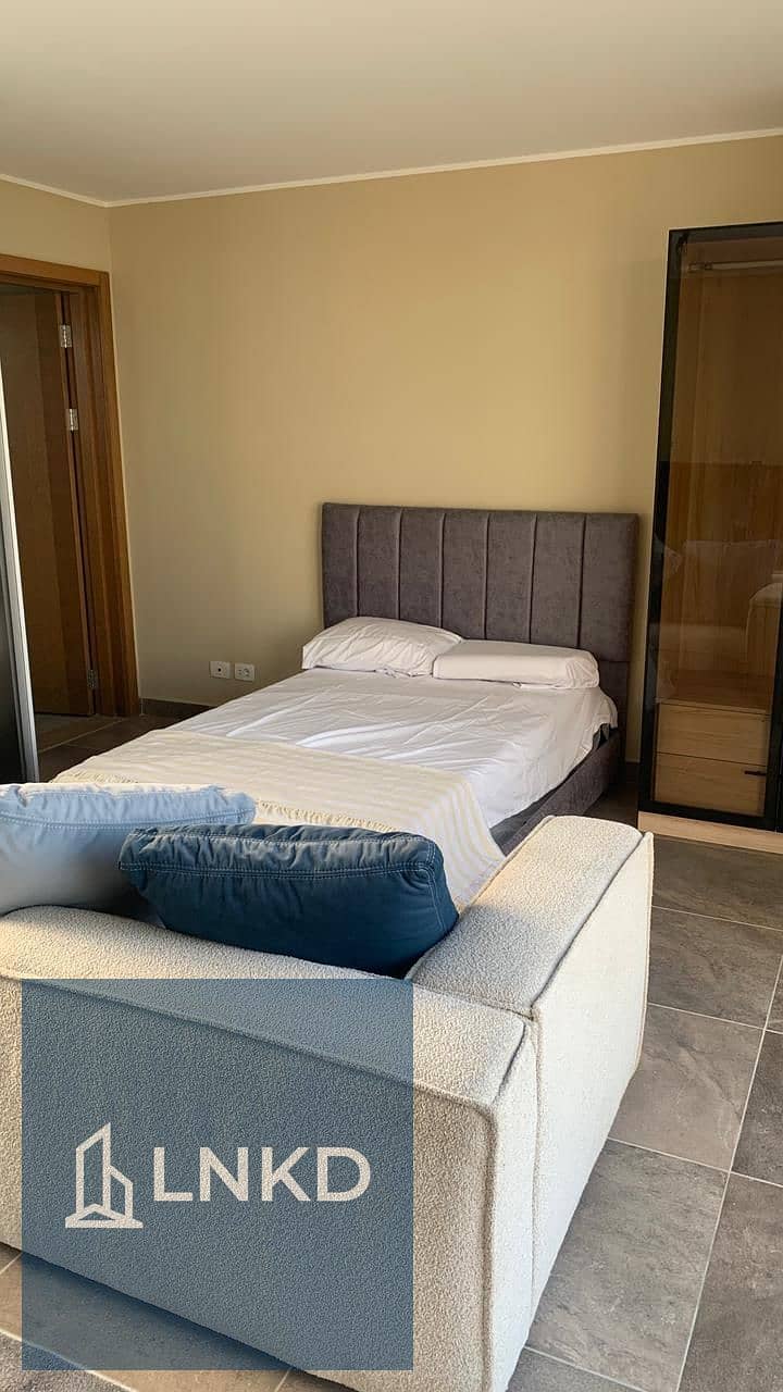 4 7b107fc7-e5ab-49f9-ba7a-5d0c876f07f5. jpg