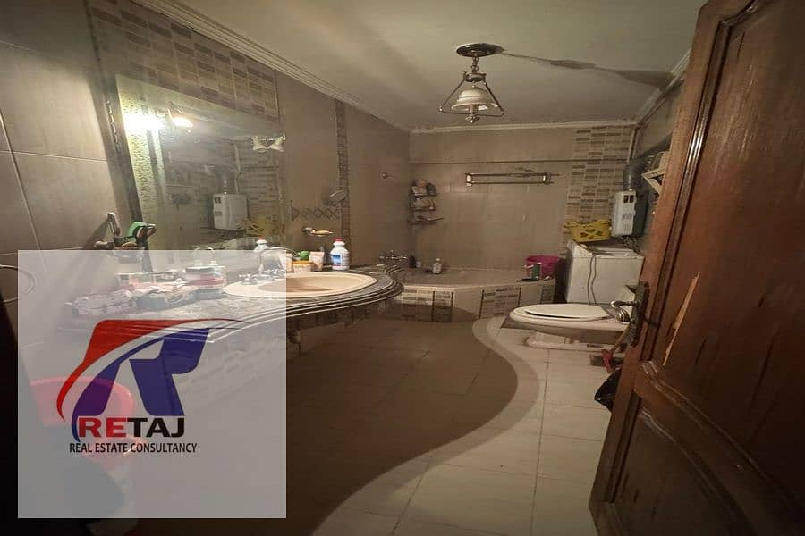 12 94f329ff-45ca-43c9-855f-c4b8c7f1b138. jpg