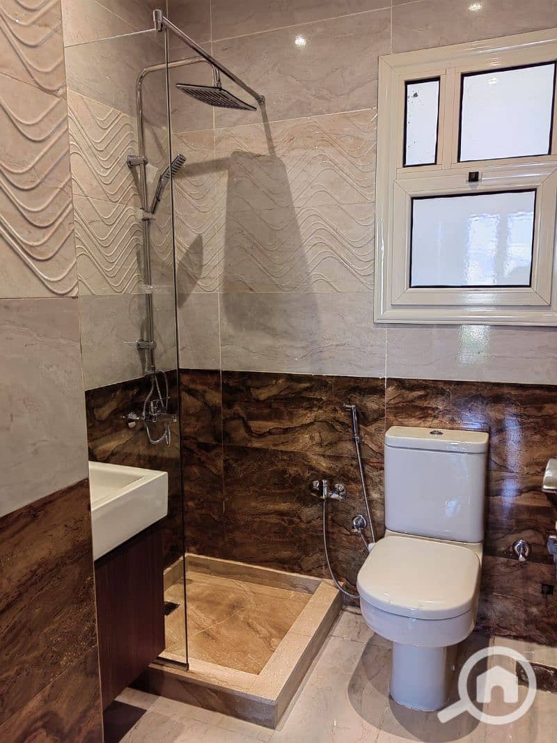 17 0fd36377-cdb6-4620-880c-ee656cffd6f0. jfif. jpg