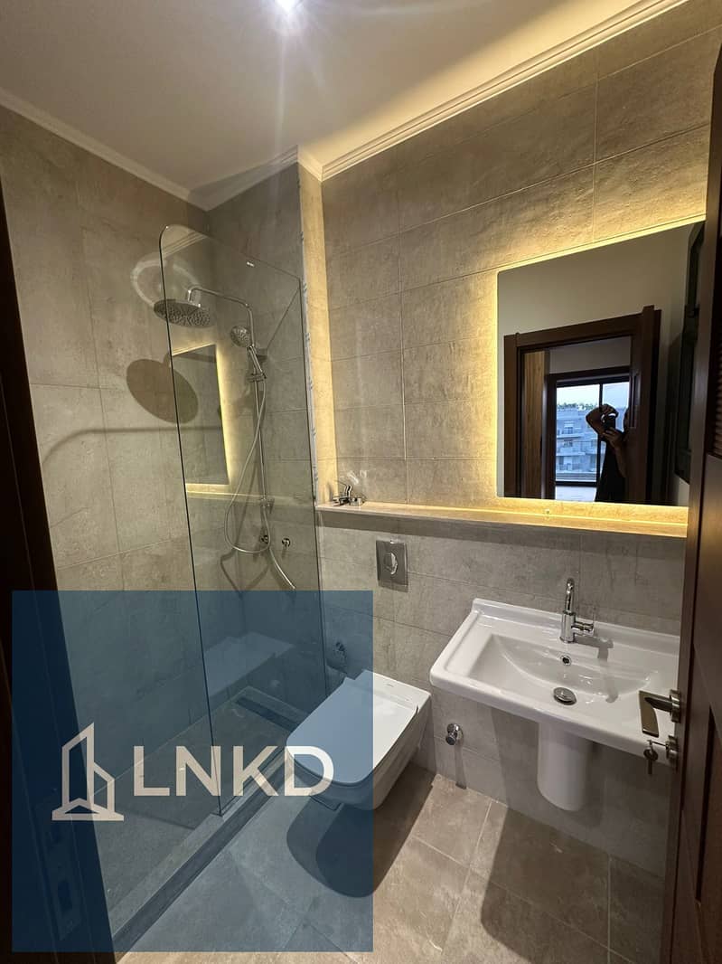 4 2bcb0ab0-74d4-4edc-812f-55df82b67e35. jpg