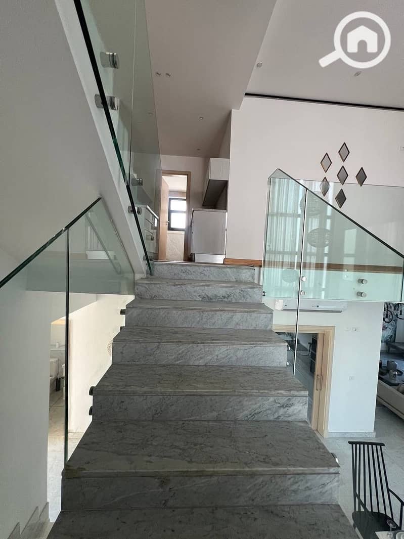 5 6efa9050-c4df-438f-acce-d497872793a4. jpeg