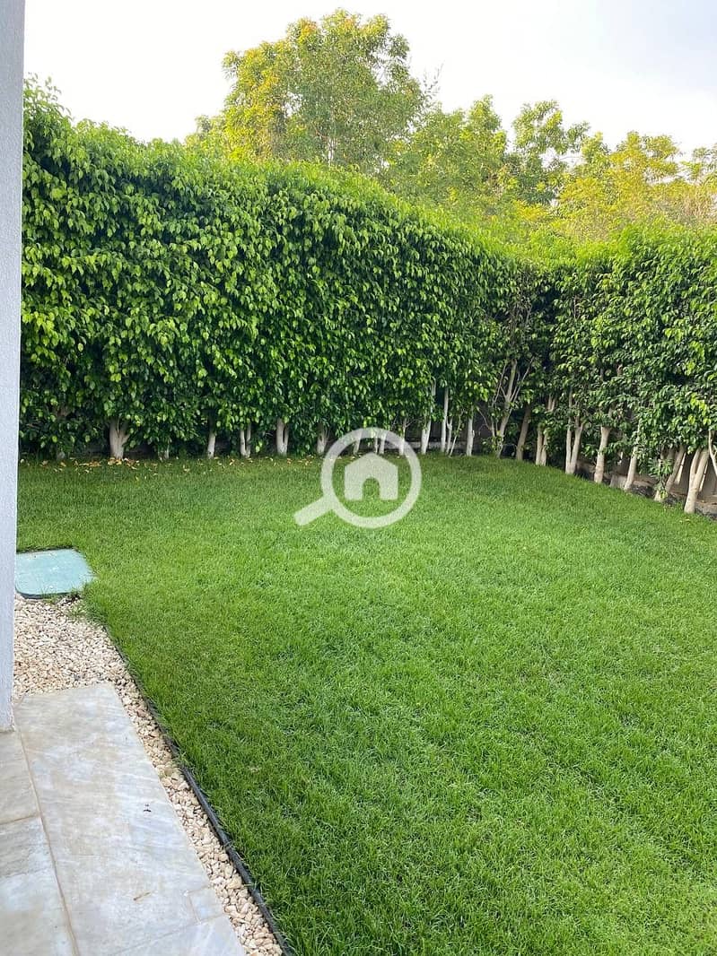 9 3e8d9860-7106-47de-bac6-7a4e01de6071. jpeg