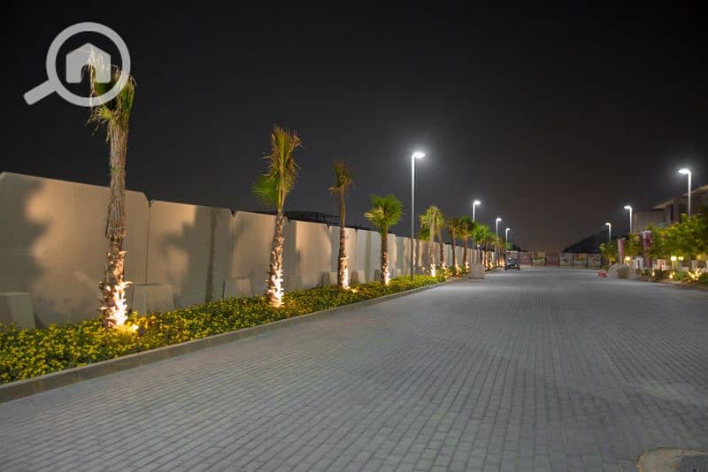 11 taj_sultan_compound-01. jpg