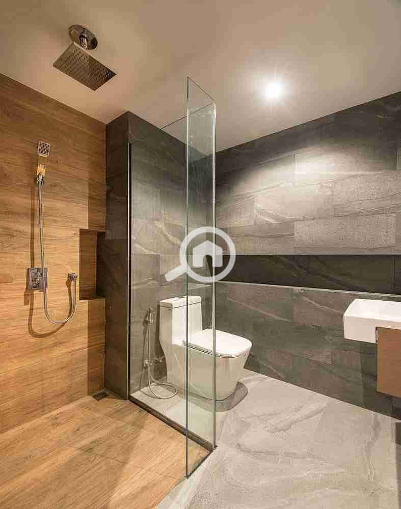 9 FB_IMG_1682550026290. jpg