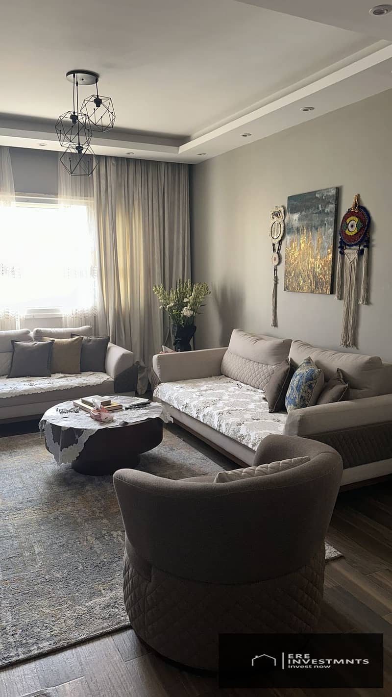 3 977f9027-4342-4f73-87ba-eea8dc860e69. jpg