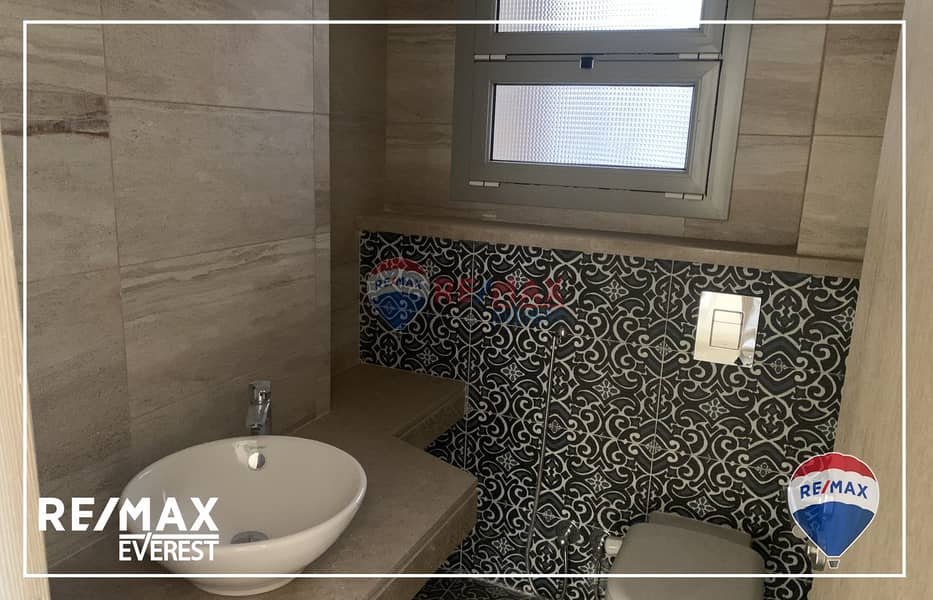 10 WhatsApp Image 2025-08-20 at 12.46. 17 PM. jpeg