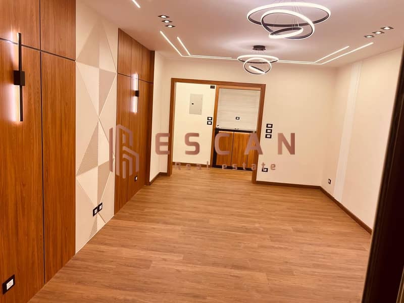 2 U767448 (13). jpeg