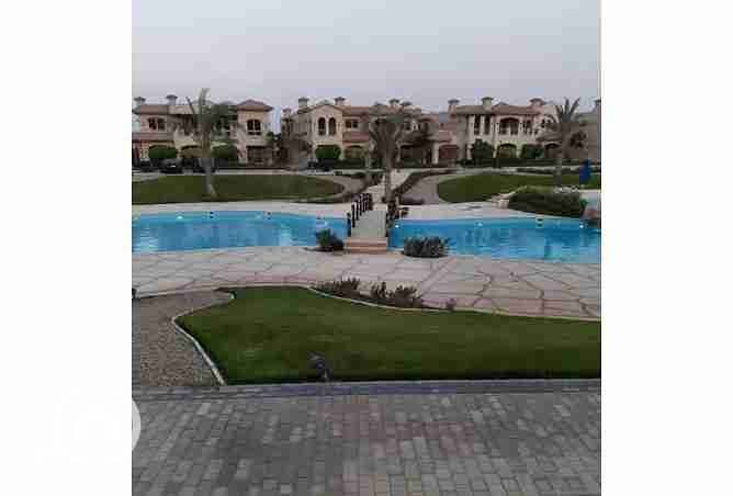 2 2377063-f0944o. webp