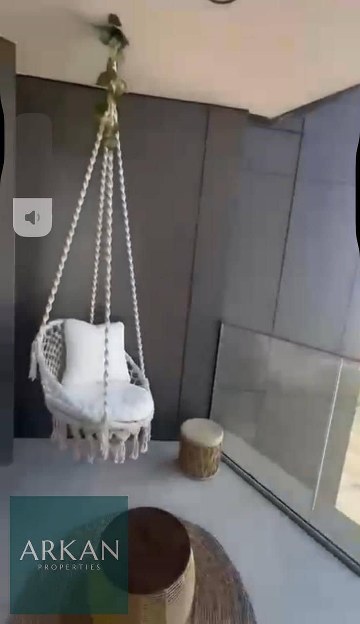 12 c09483e6-a853-4333-820a-da0b69cac6d0. jpg