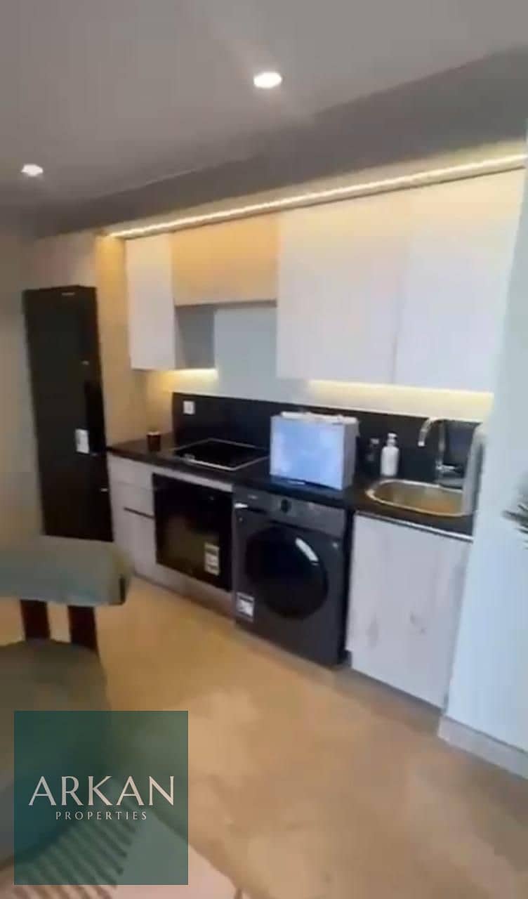 14 fa75bfe2-643d-4bec-b0d3-ef19f654f0c3. jpg