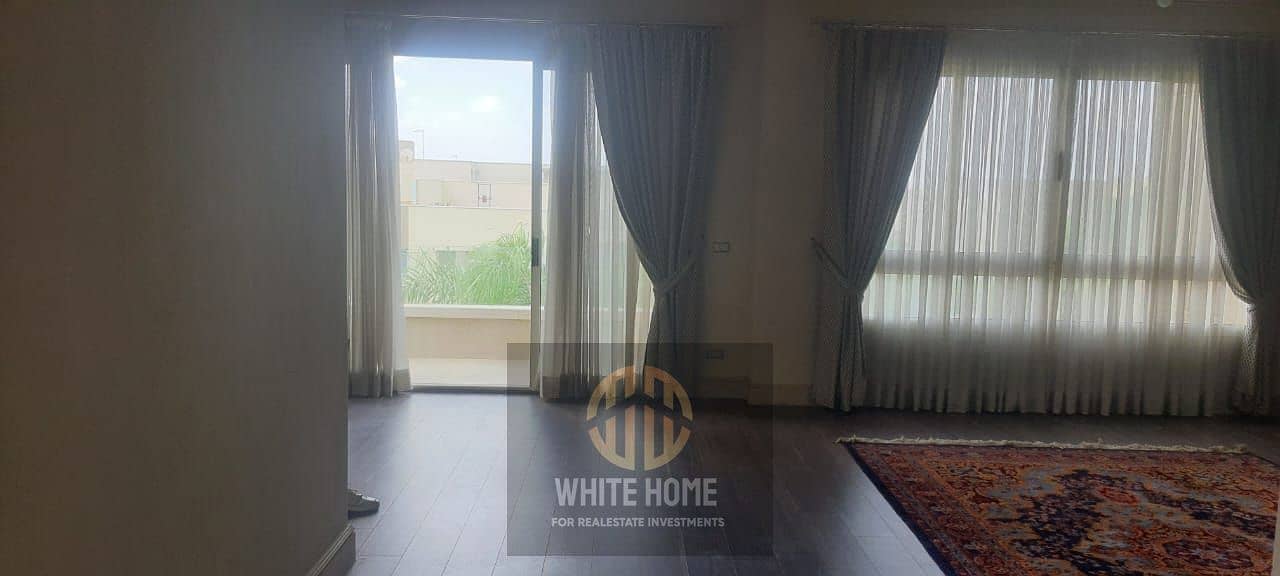 6 6cd358e0-6adc-4484-94ee-1d2fb3edc7e5. jpeg