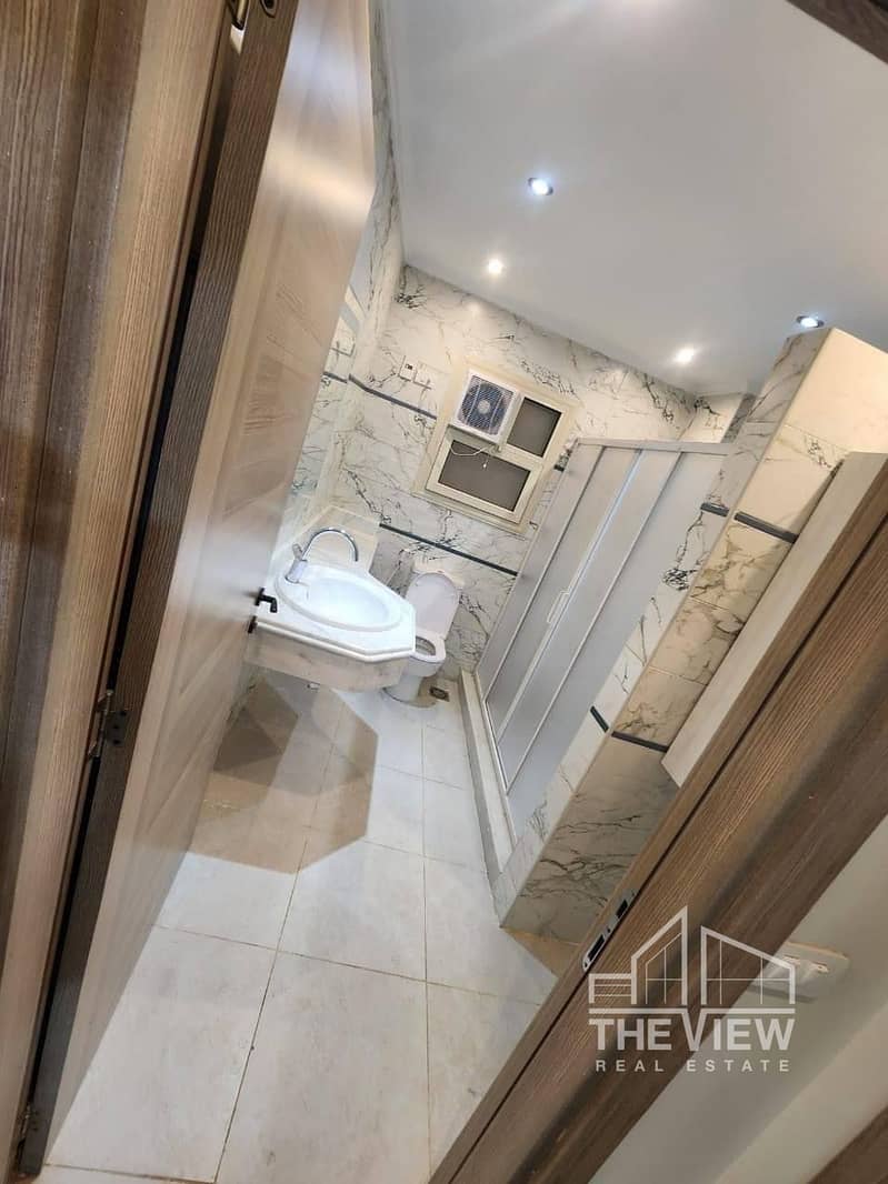 2 WhatsApp Image 2025-10-15 at 23.48. 33_3dd8104c. jpg