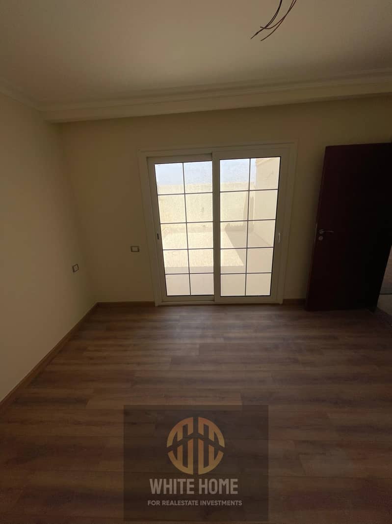 4 f6a4db96-da6a-4059-924d-0b943648f430. jpeg