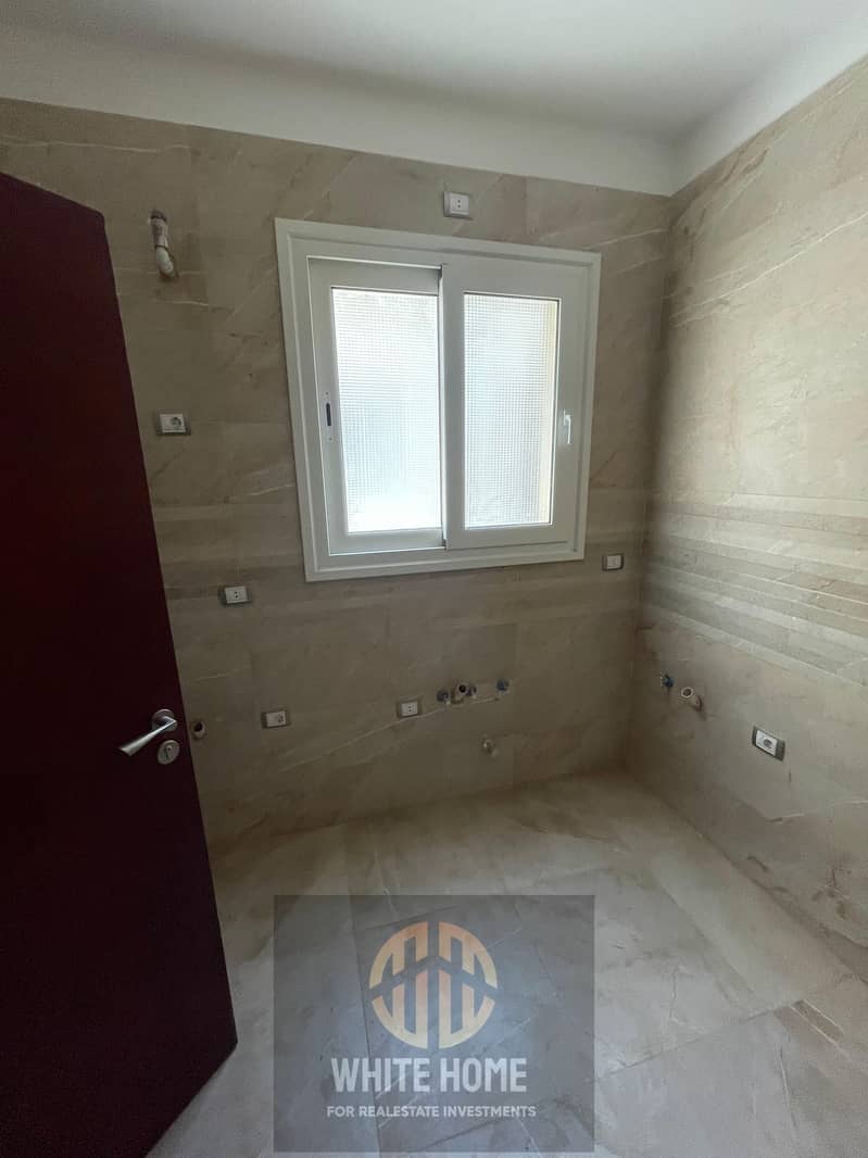 17 e30c345c-fd78-44b4-ba5c-2f46a10207a7. jpeg