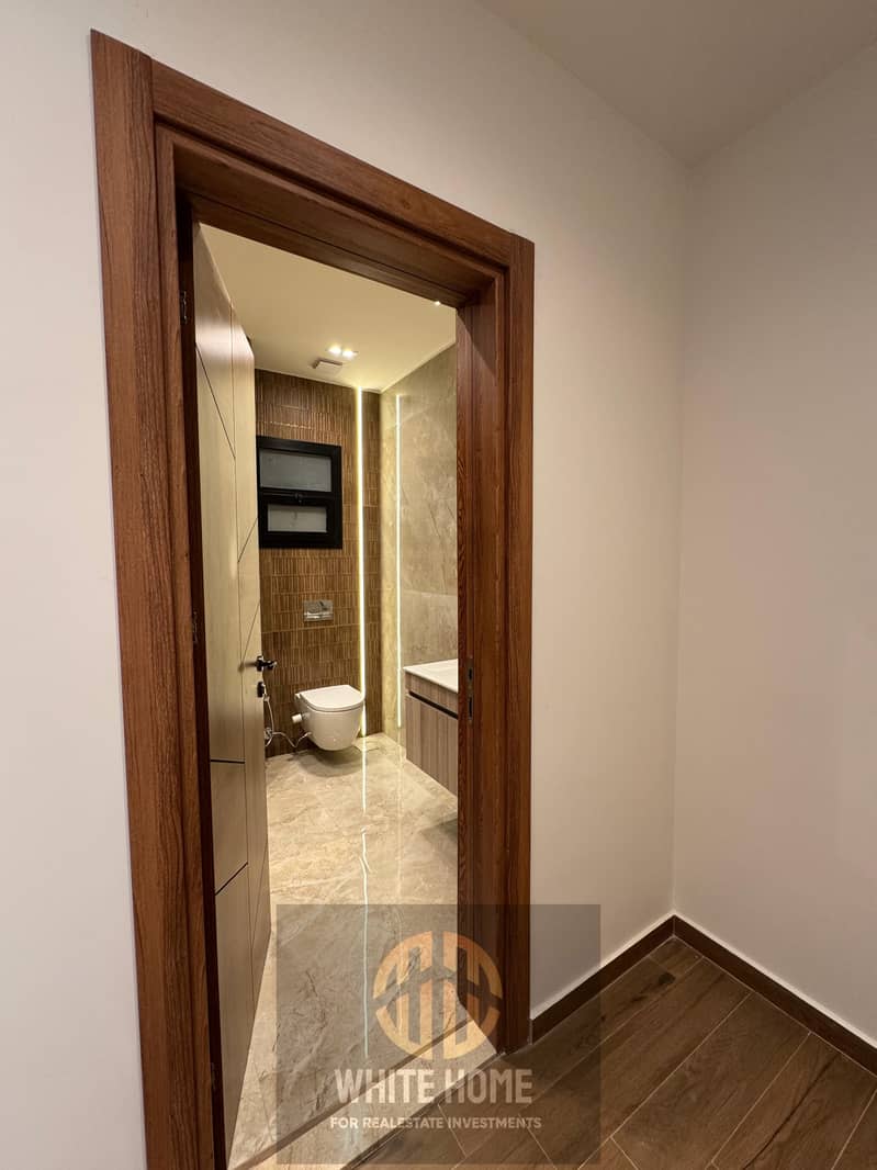 12 5bad0012-317d-457b-8beb-45202853770a. jpeg