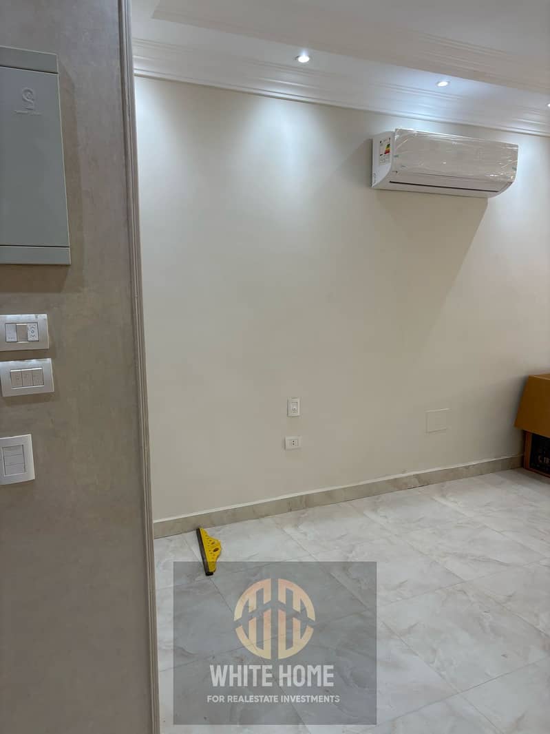 4 4cb518eb-13de-4cd2-8ab4-042c21fc654f. jpeg