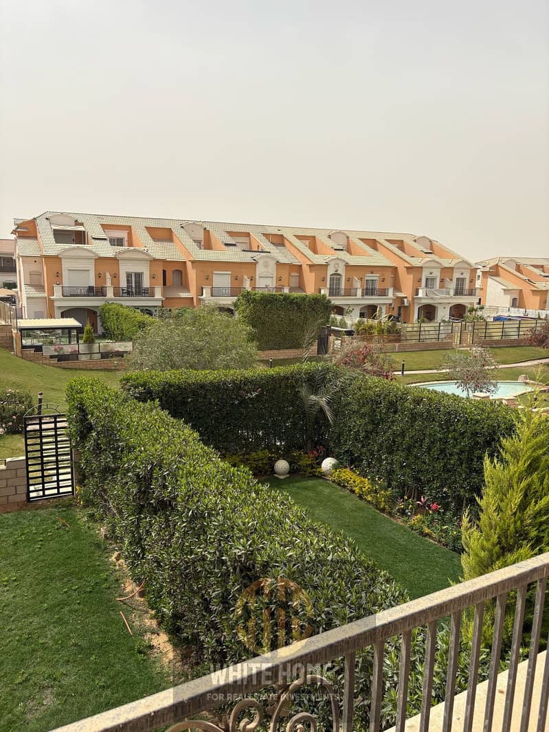 12 c8dbdcfc-98f6-47fd-9408-b48cb3c9ec54. jpeg