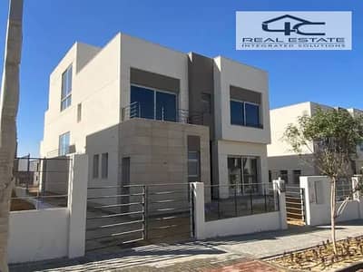 فیلا 4 غرف نوم للبيع في القاهرة الجديدة، القاهرة - WhatsApp Image 2025-06-03 at 5.36. 24 PM (1). jpeg