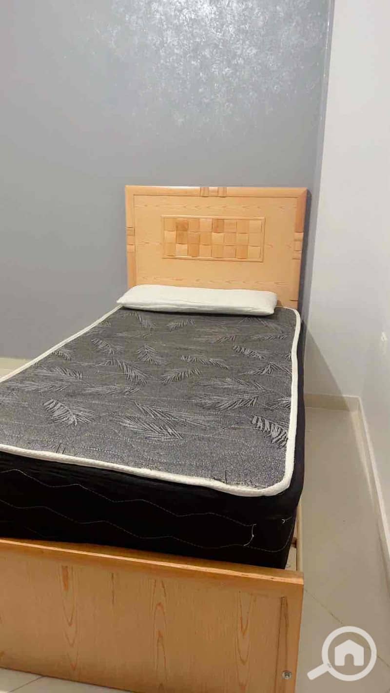 2 ae4cb8cd-4739-40f6-9823-0b9454e1aee8. jpg