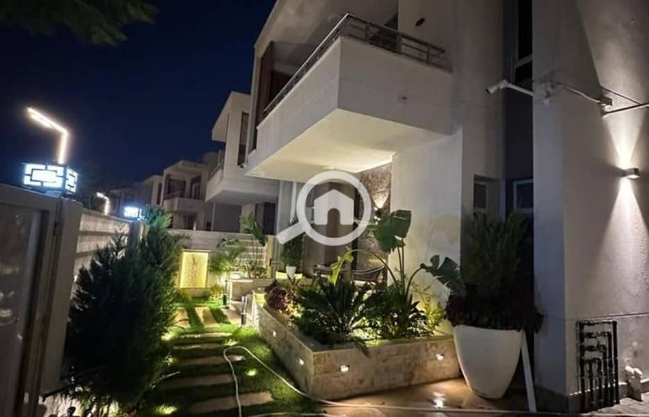 6 8160018-38764o. jpg