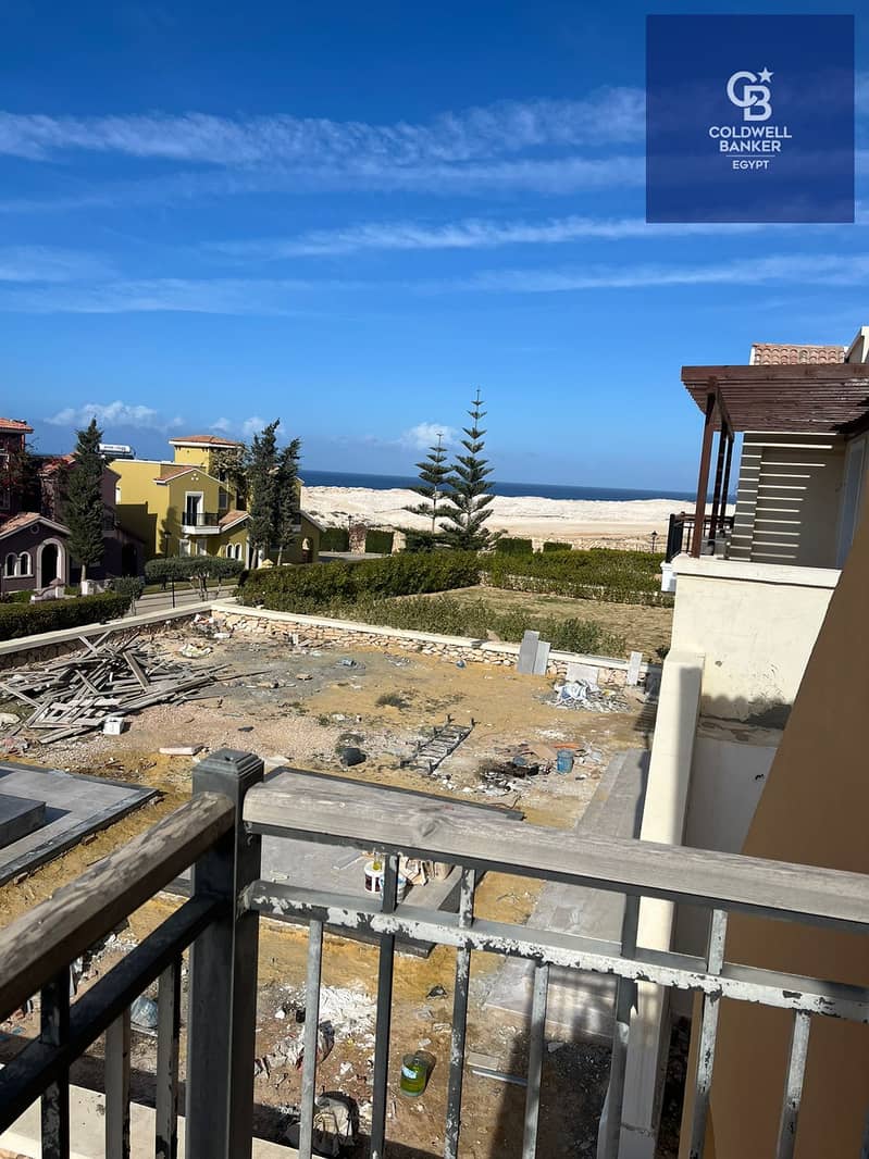 4 952c4dc0-7778-4a0f-9852-a0127ceaa24d. jpeg