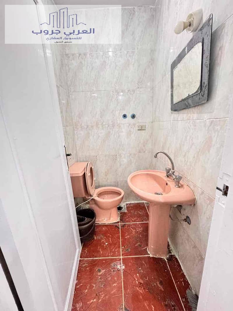 4 ae675ba2-1b37-4816-94a2-d4d7ceaed5de. jpg